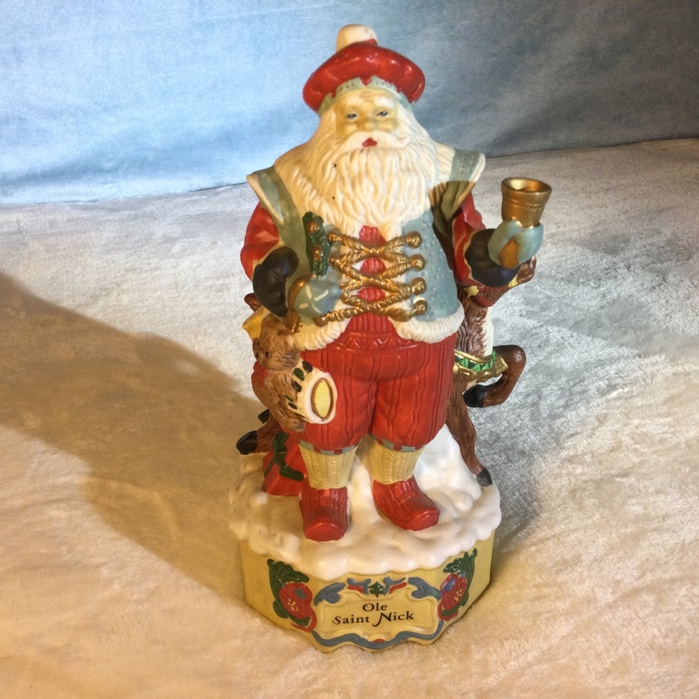 ⭐️ Santa Claus “Ole Saint Nick” with Reindeer Figurine